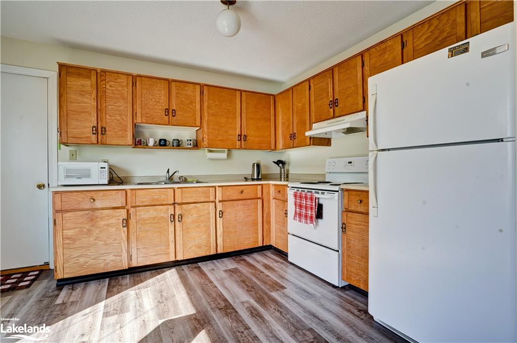 221 CANICE Street, Orillia, Ontario, Canada