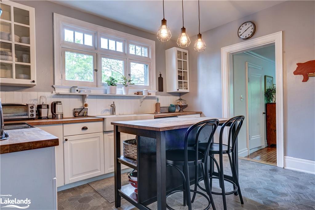 109 BRANT Street E, Orillia, Ontario, Canada