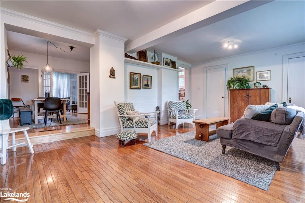 109 BRANT Street E, Orillia, Ontario, Canada