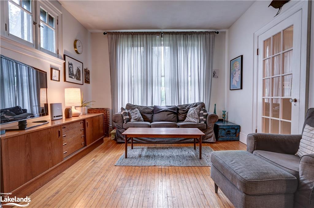 109 BRANT Street E, Orillia, Ontario, Canada