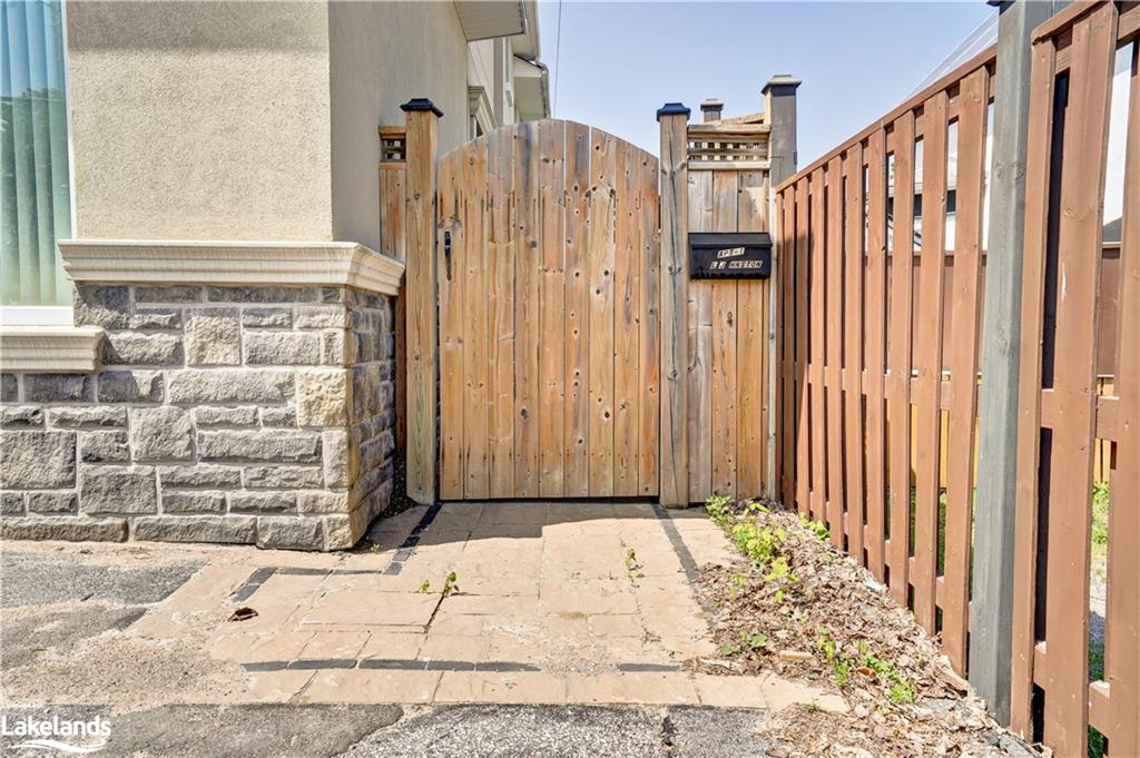 359 WEST Street Unit# 1, Orillia, Ontario, Canada