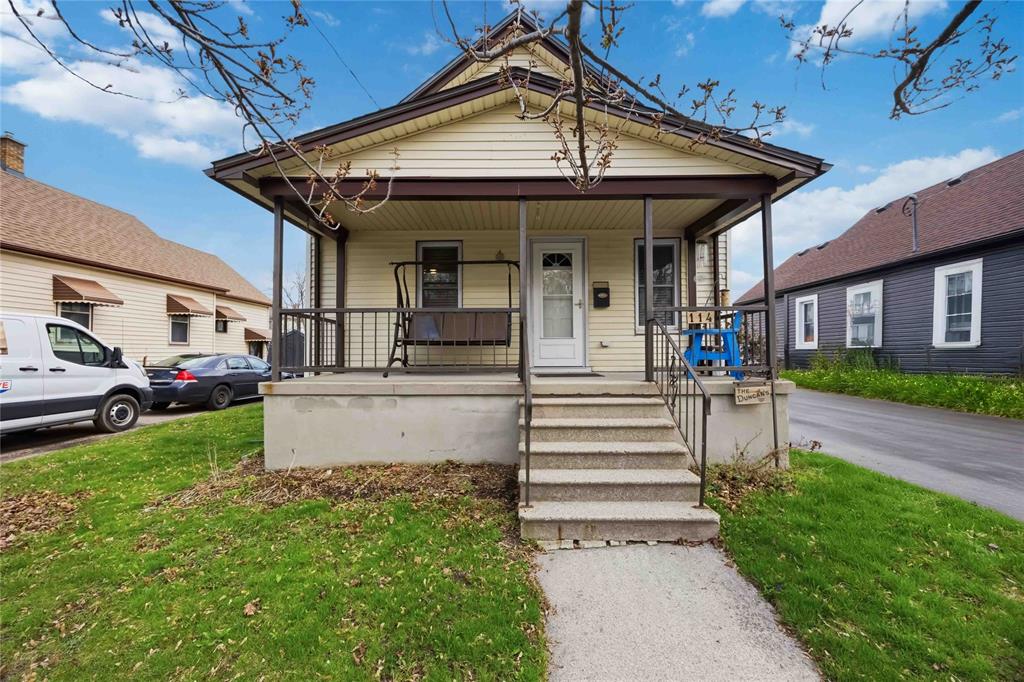 114 Samuel Street, Sarnia, Ontario, Canada photo 1