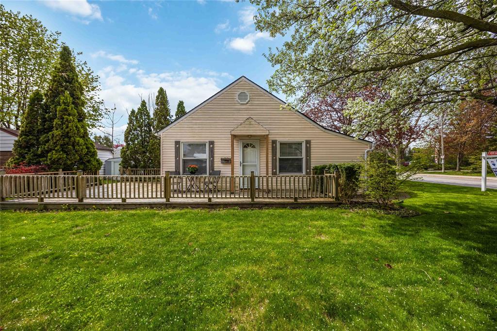 6546 Waterworks Road, Sarnia, Ontario, Canada photo 2