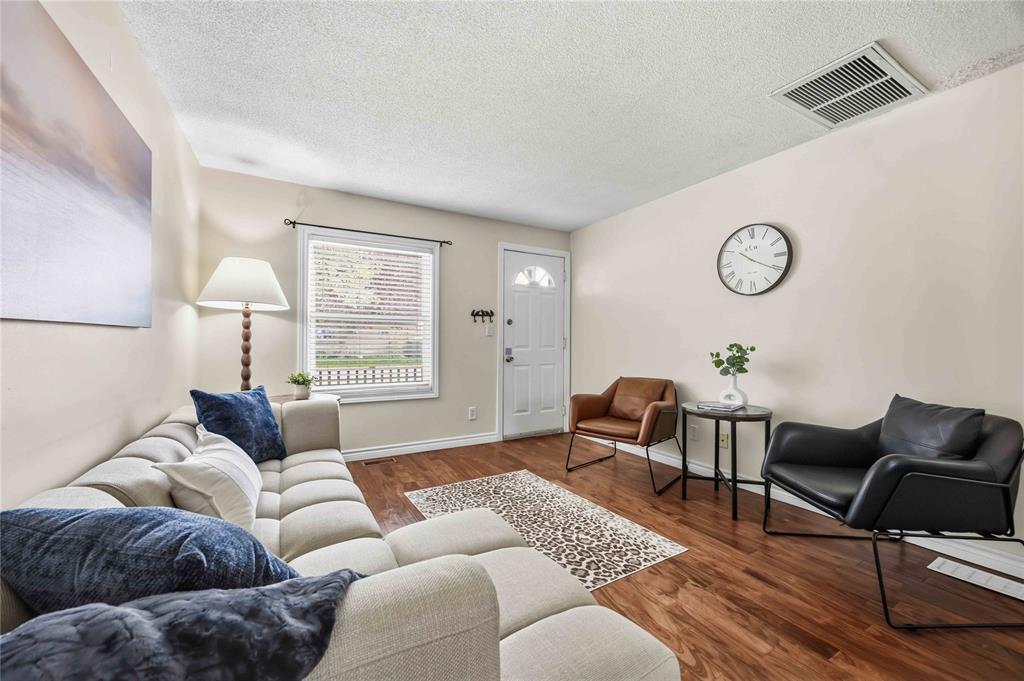 6546 Waterworks Road, Sarnia, Ontario, Canada photo 4