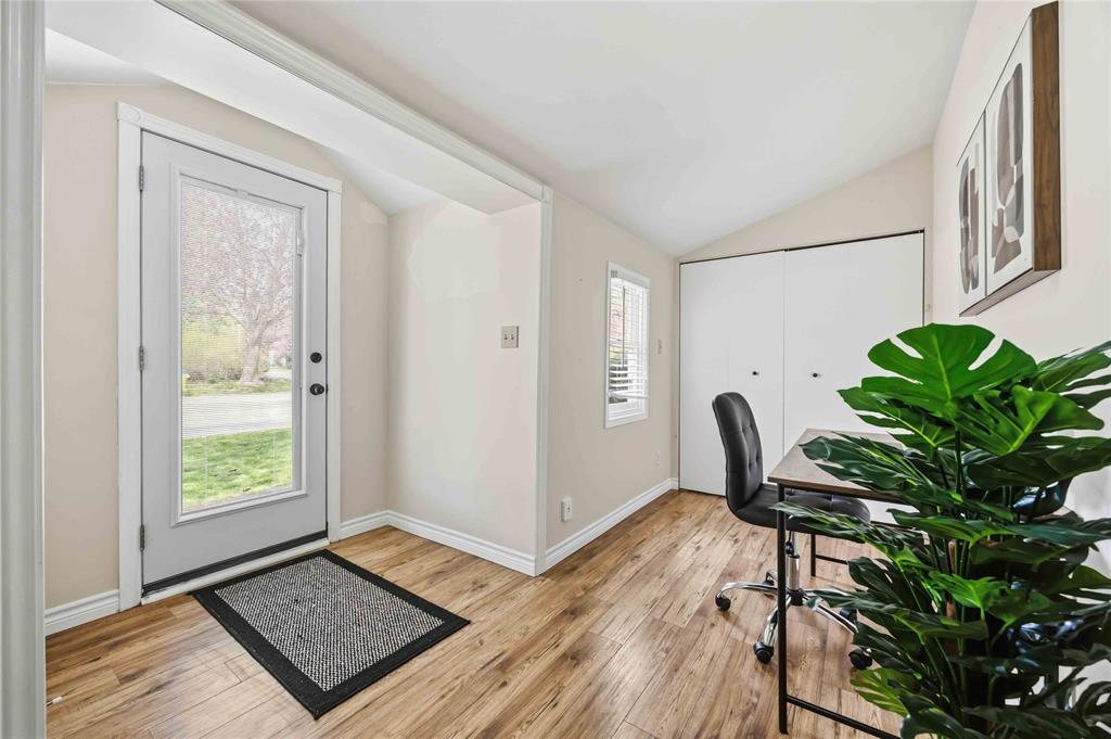 6546 Waterworks Road, Sarnia, Ontario, Canada photo 12