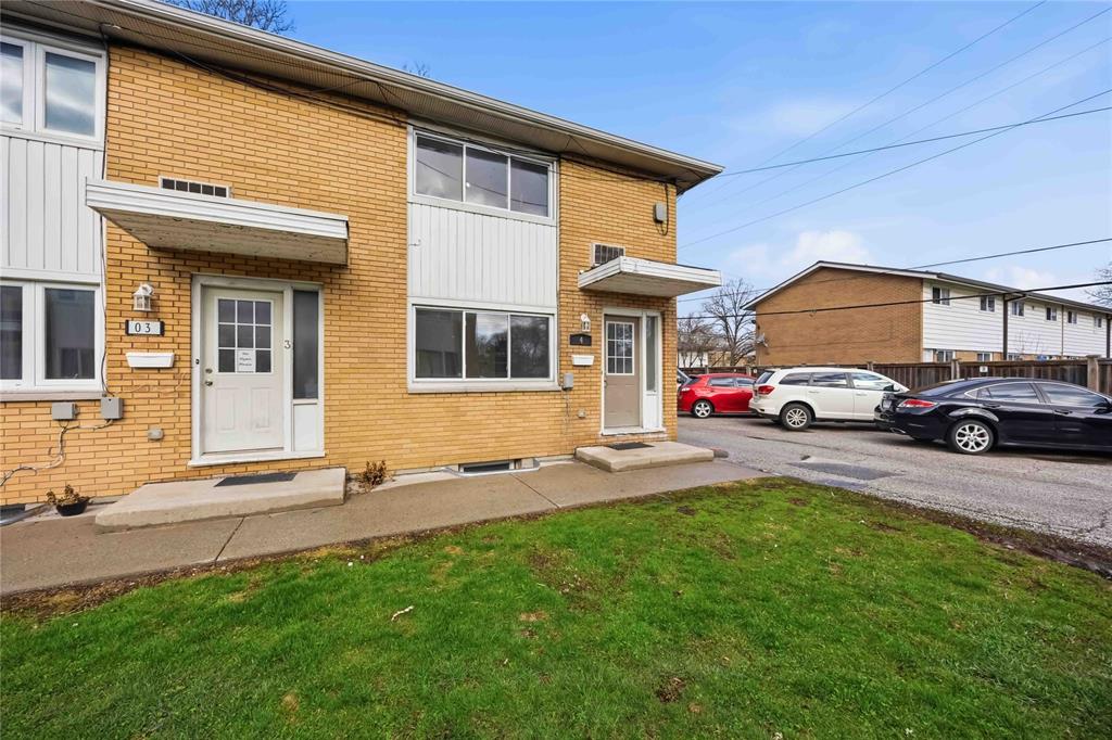 800 WELLINGTON Street Unit# 4, Sarnia, Ontario, Canada photo 3