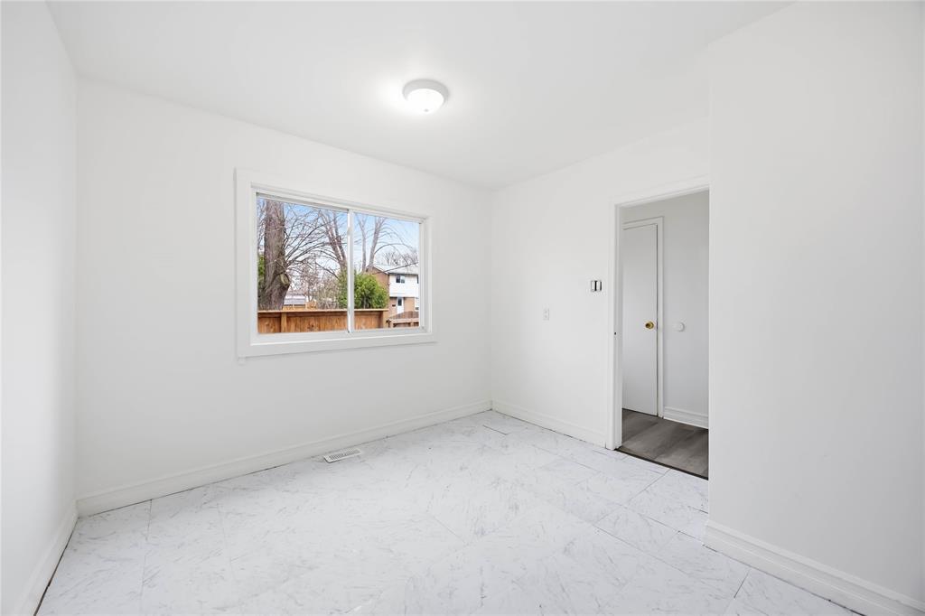 800 WELLINGTON Street Unit# 4, Sarnia, Ontario, Canada photo 12