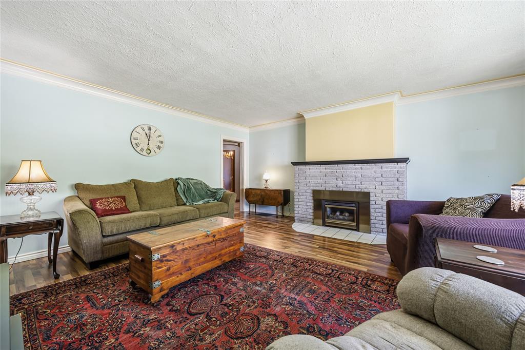 1576 MALLAH Drive, Sarnia, Ontario, Canada photo 4