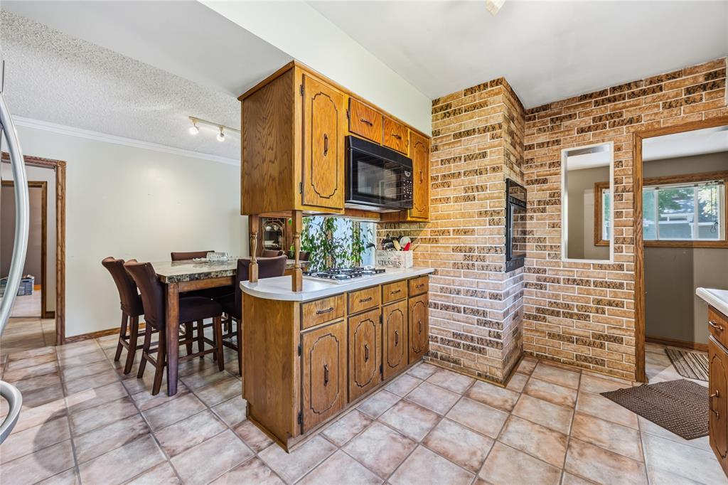 1576 MALLAH Drive, Sarnia, Ontario, Canada photo 6