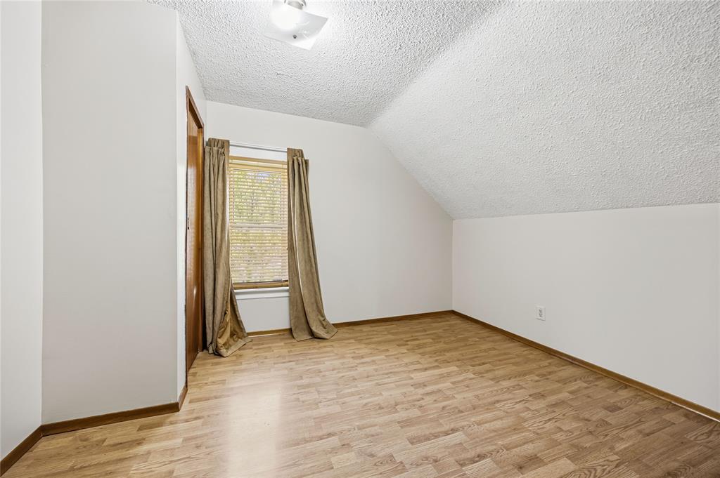 1576 MALLAH Drive, Sarnia, Ontario, Canada photo 25