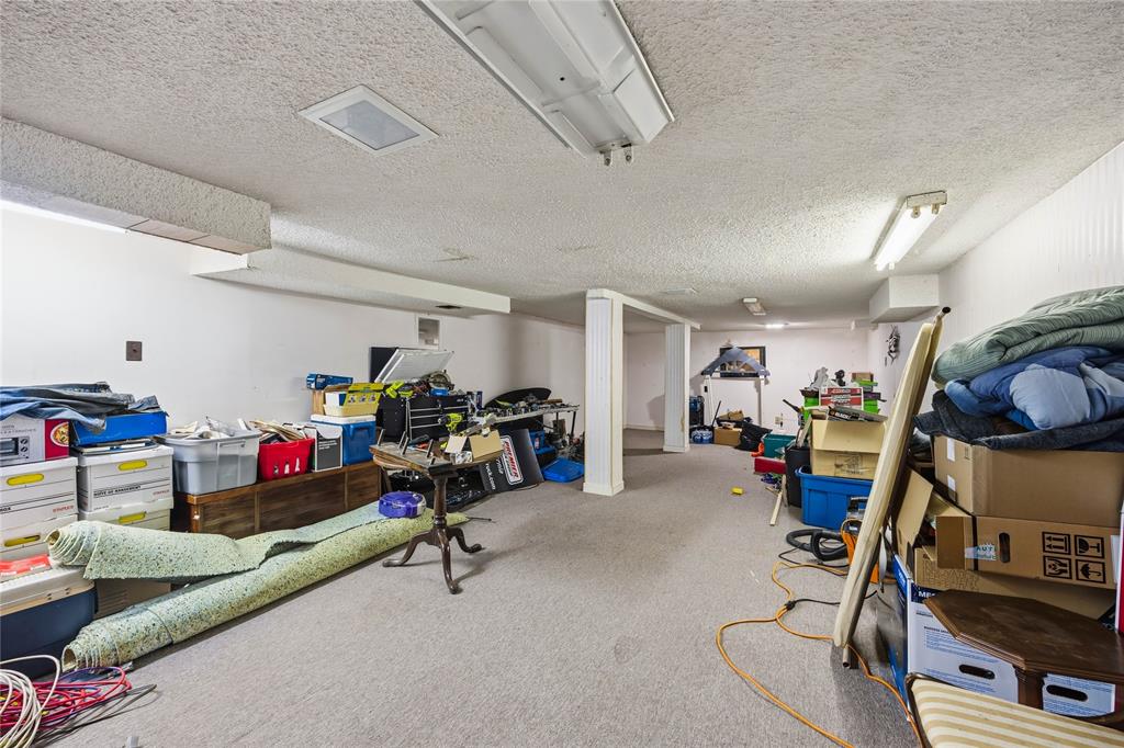 1576 MALLAH Drive, Sarnia, Ontario, Canada photo 37