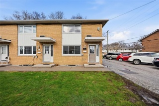 800 WELLINGTON Street Unit# 4, Sarnia Ontario, Canada