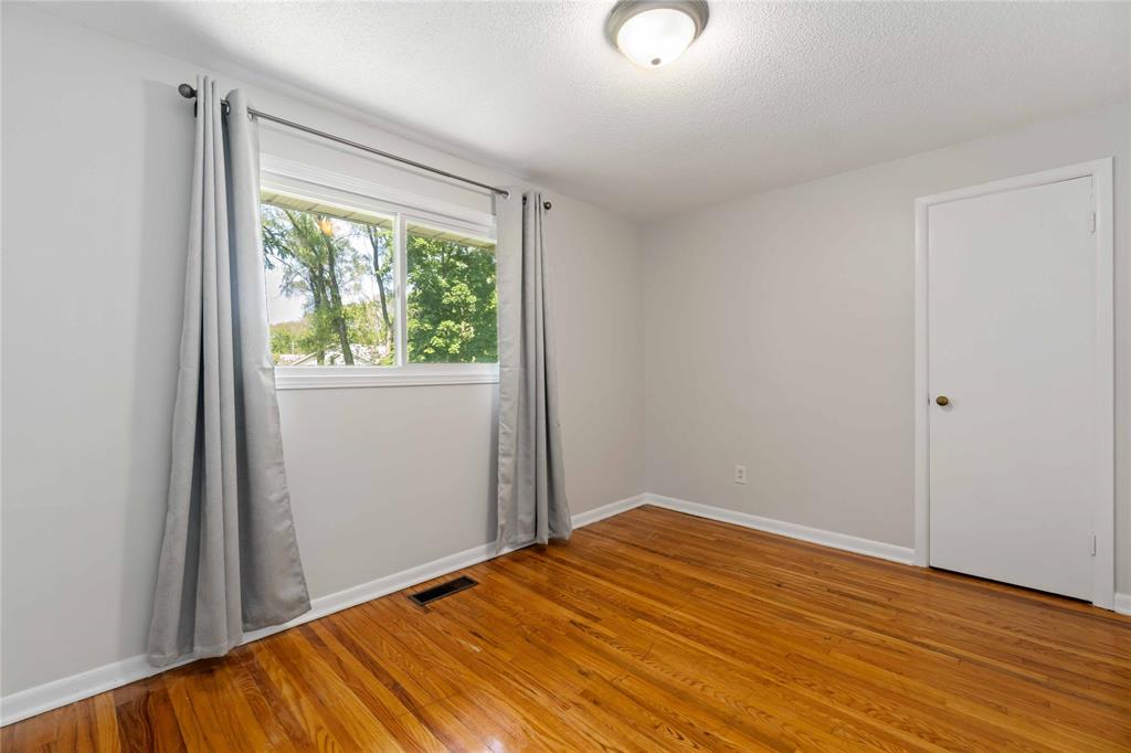 1102 EXMOUTH Street, Sarnia, Ontario, Canada photo 18