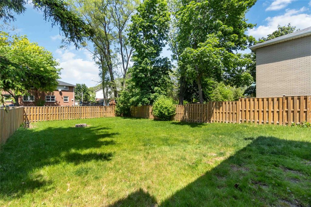 1102 EXMOUTH Street, Sarnia, Ontario, Canada photo 27