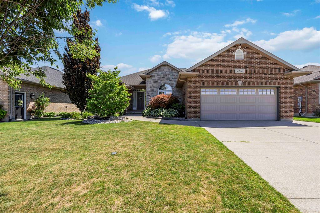 282 SAWGRASS Place, Sarnia, Ontario, Canada photo 1
