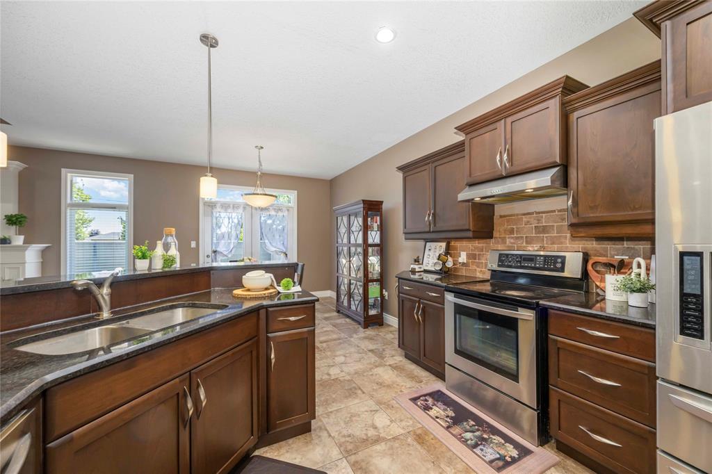 282 SAWGRASS Place, Sarnia, Ontario, Canada photo 16