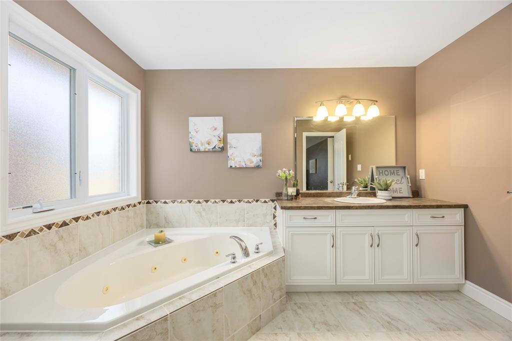 282 SAWGRASS Place, Sarnia, Ontario, Canada photo 19