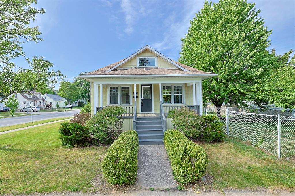 452 NELSON Street, Sarnia, Ontario, Canada photo 2