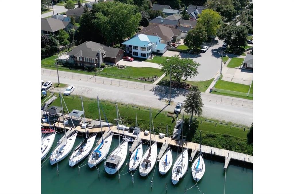 11 MAUD Street, Point Edward, Ontario, Canada