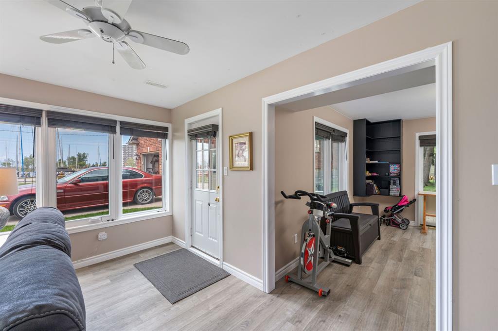 11 MAUD Street, Point Edward, Ontario, Canada