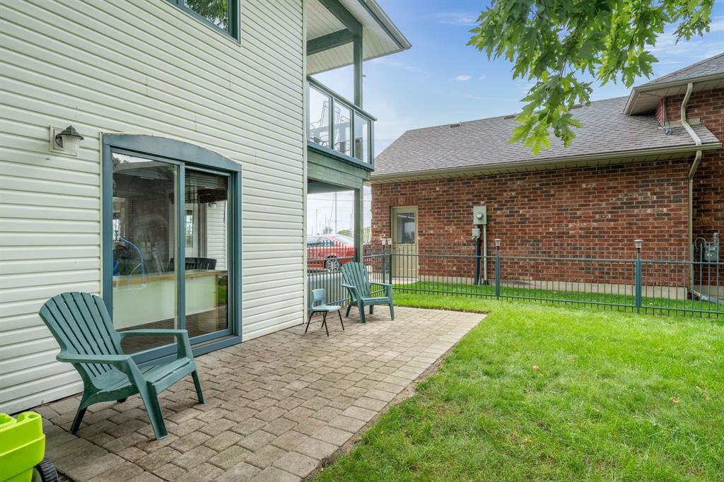 11 MAUD Street, Point Edward, Ontario, Canada