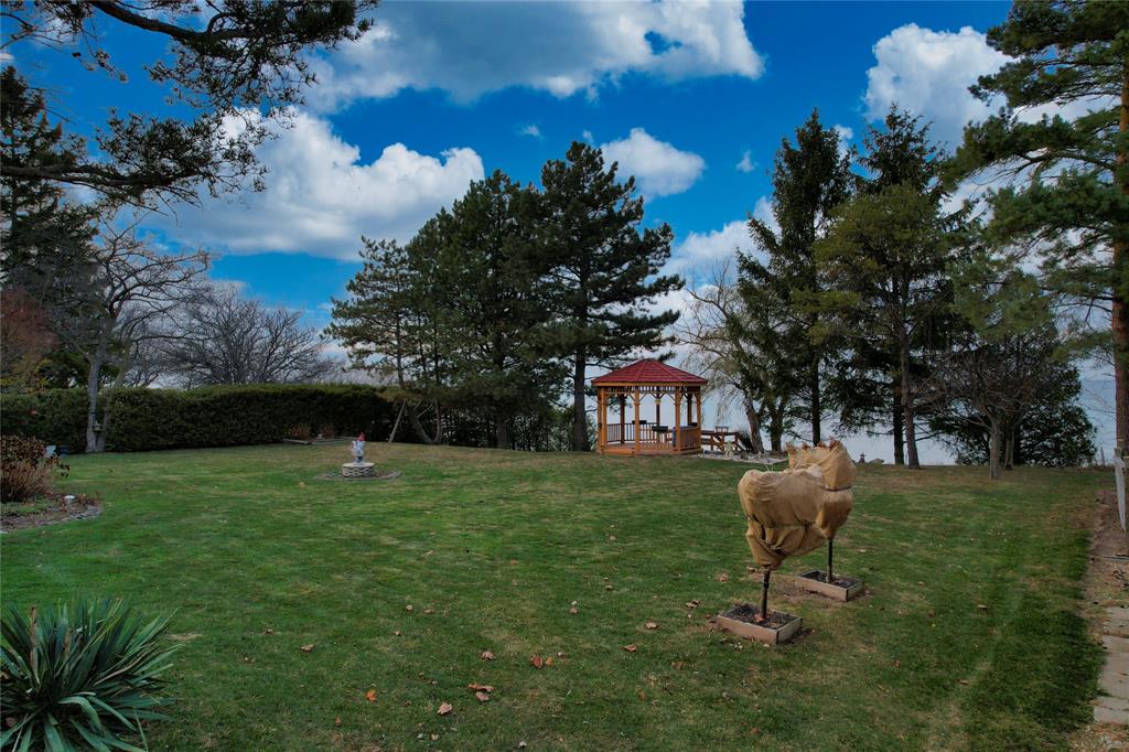 3472 QUEEN Street, Plympton-Wyoming, Ontario, Canada