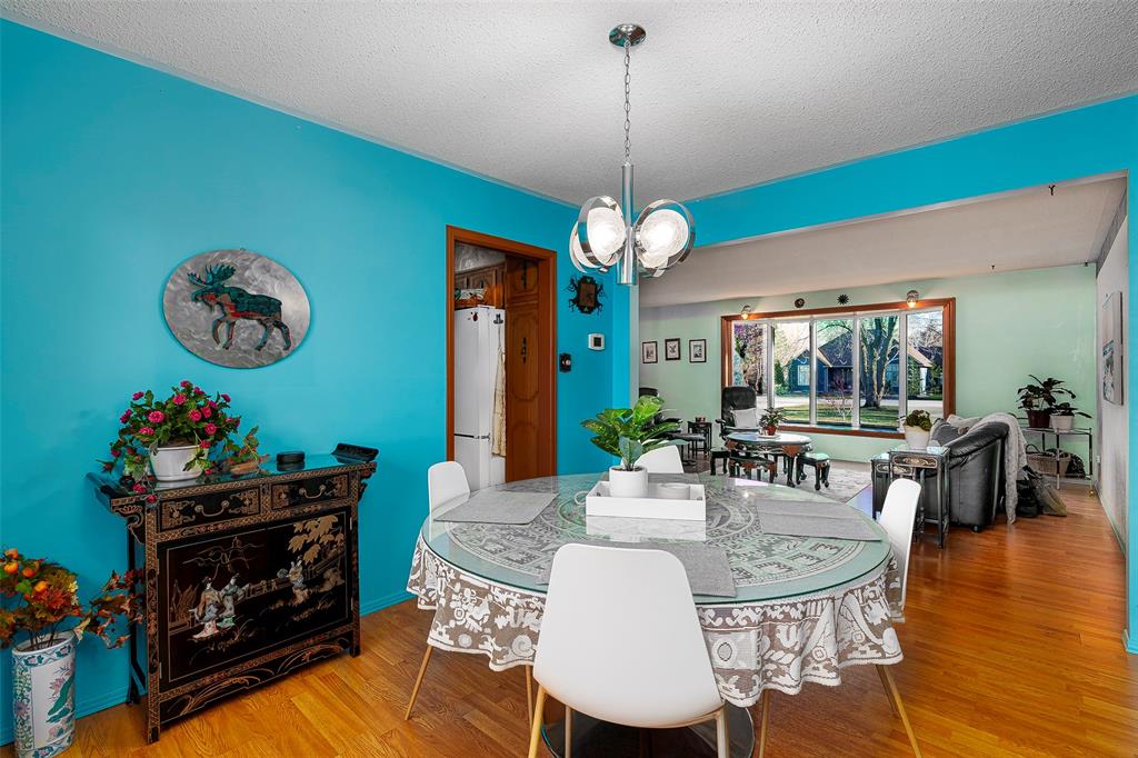 3472 QUEEN Street, Plympton-Wyoming, Ontario, Canada