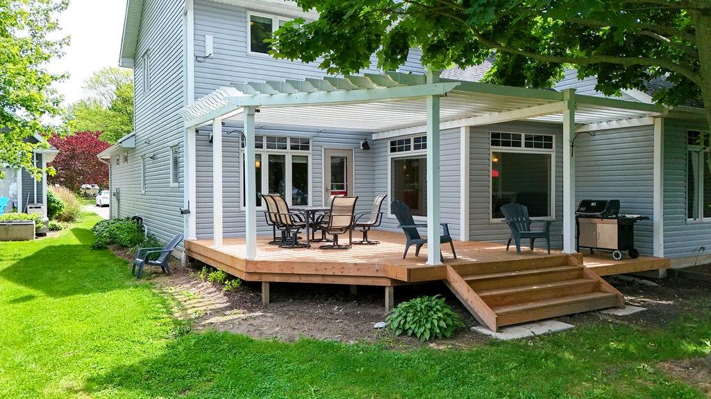 7359 BLUE POINT BAY Path, Plympton-Wyoming, Ontario, Canada photo 2