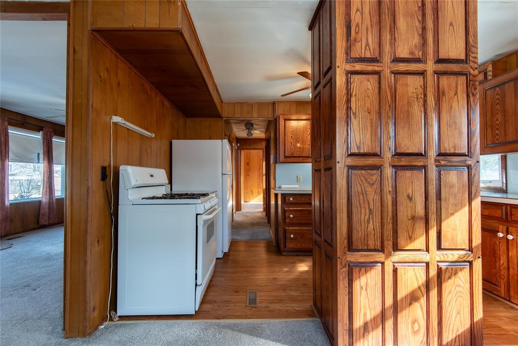 633 KINTAIL Street, Sarnia, Ontario, Canada photo 13