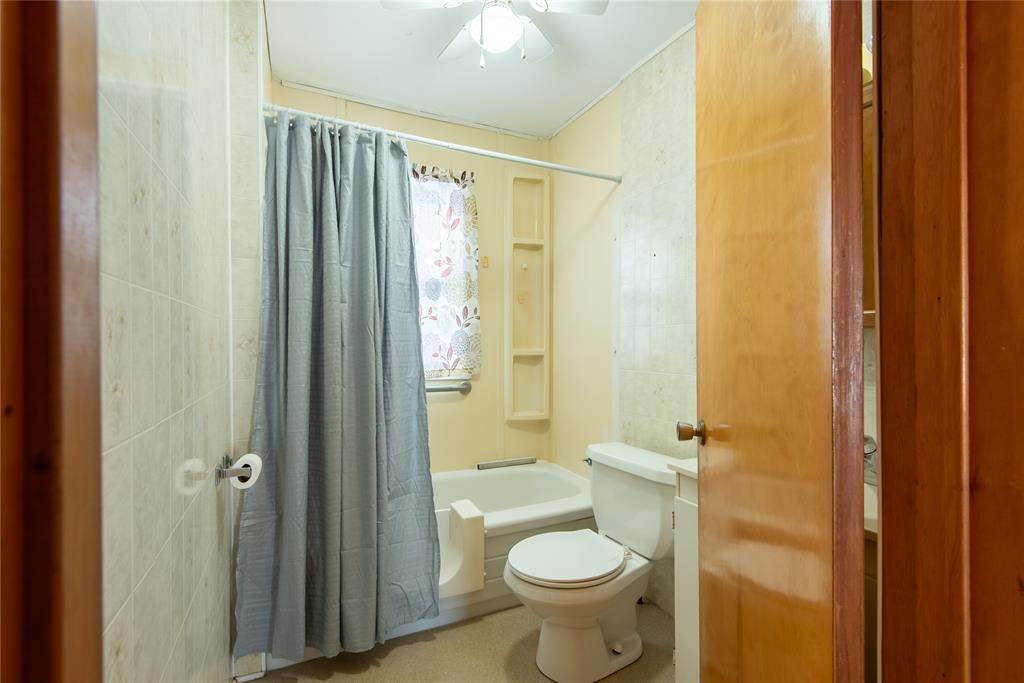 633 KINTAIL Street, Sarnia, Ontario, Canada photo 14