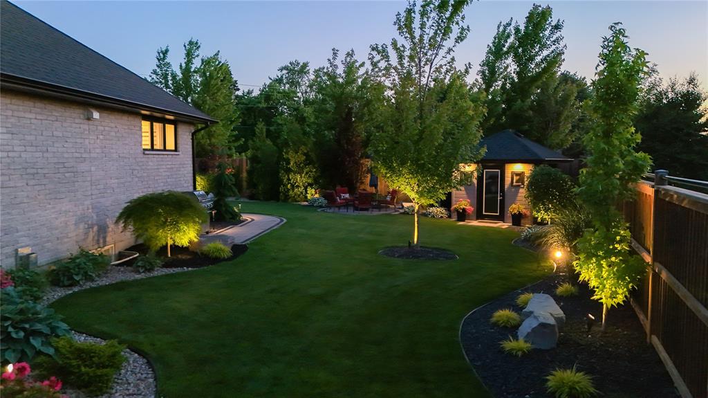 6831 CREEKSIDE Drive, Plympton-Wyoming, Ontario, Canada photo 14