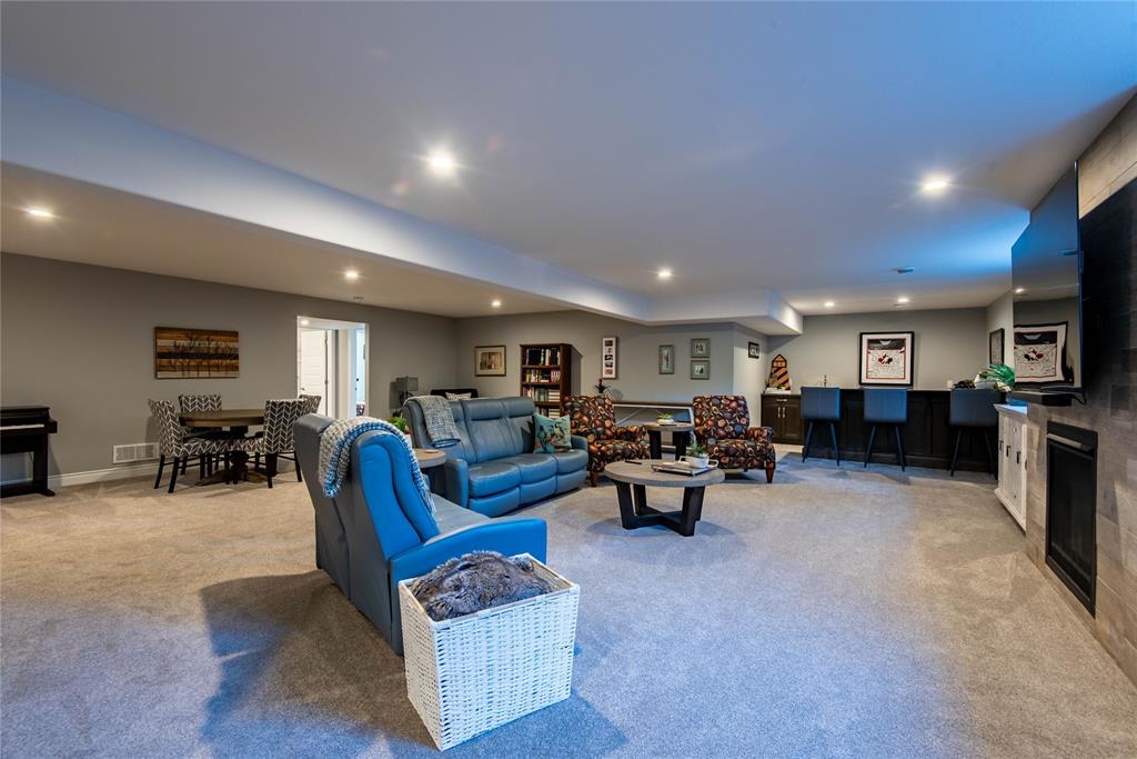 6831 CREEKSIDE Drive, Plympton-Wyoming, Ontario, Canada photo 38