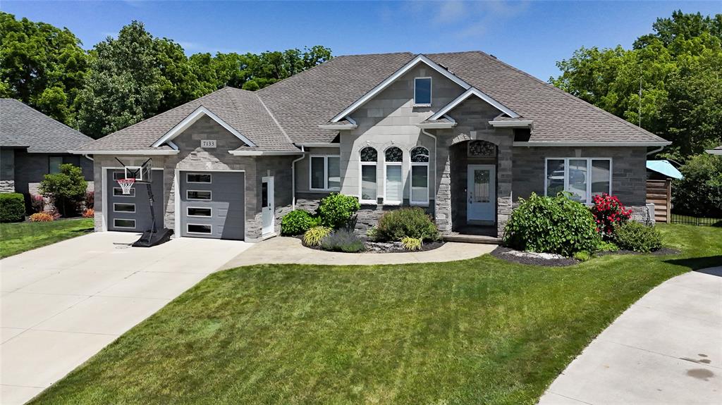 7133 MUSKOKA Trail, Plympton-Wyoming, Ontario, Canada photo 1