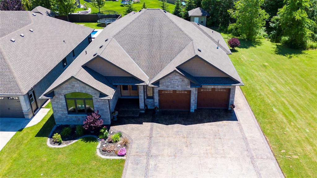 3849 FERNE Avenue, Plympton-Wyoming, Ontario, Canada photo 3
