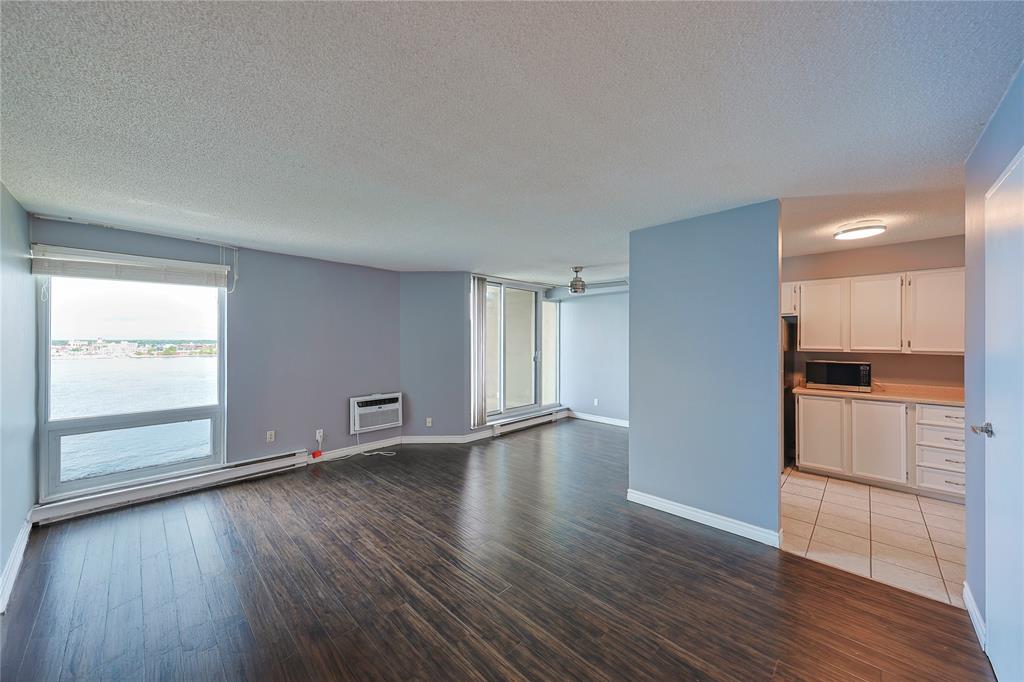 155 FRONT Street North Unit# 805, Sarnia, Ontario, Canada photo 3