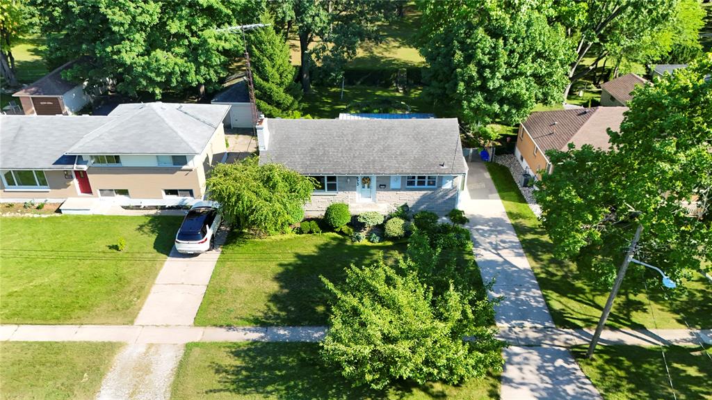 875 KEMSLEY Drive, Sarnia, Ontario, Canada photo 3