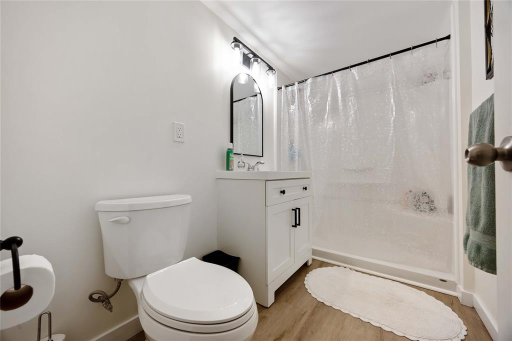 917 HEMLOCK Avenue Unit# 2, Sarnia, Ontario, Canada photo 13