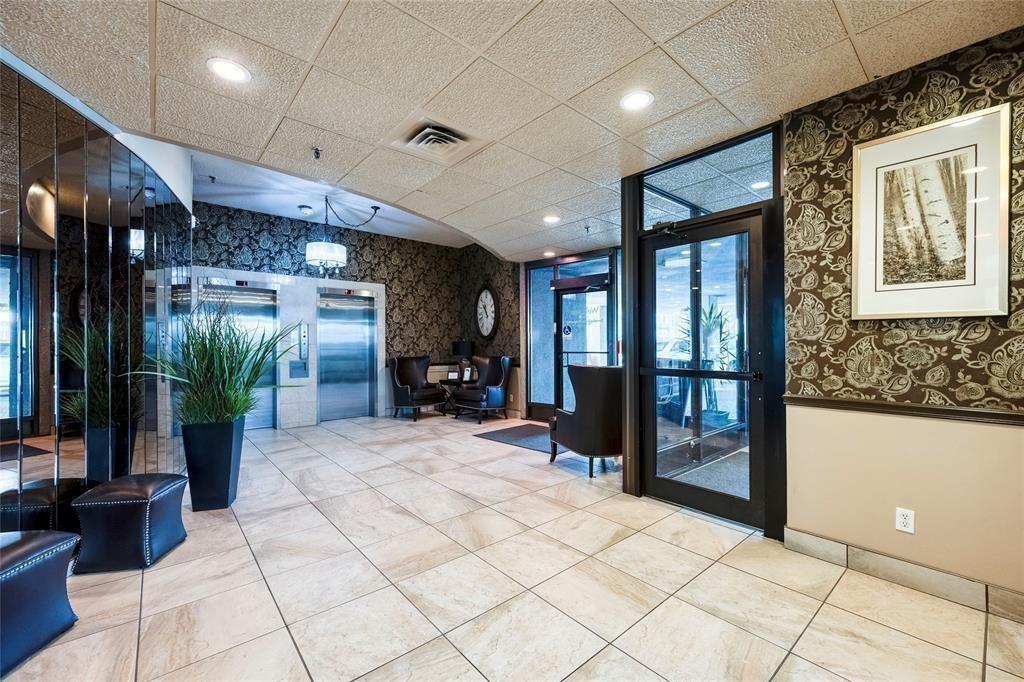 155 FRONT Street Unit# 1204, Sarnia, Ontario, Canada photo 3