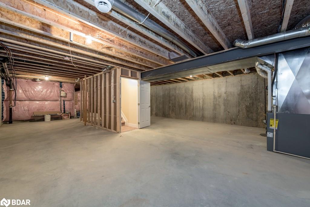 48 LEANNE'S Way, Orillia, Ontario, Canada