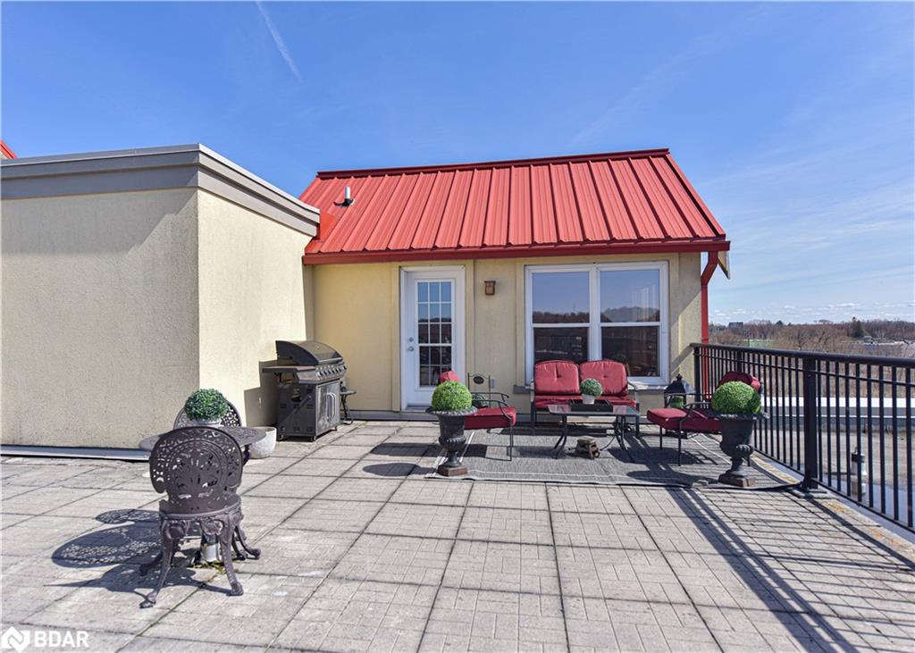 140 CEDAR ISLAND Road Unit# 401, Orillia, Ontario, Canada