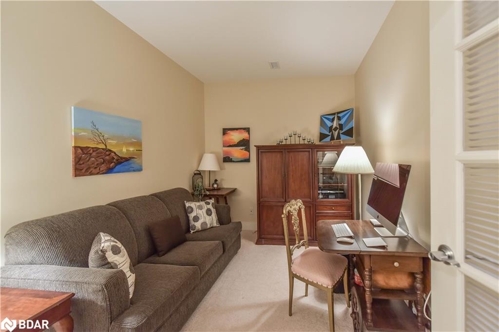 140 CEDAR ISLAND Road Unit# 401, Orillia, Ontario, Canada