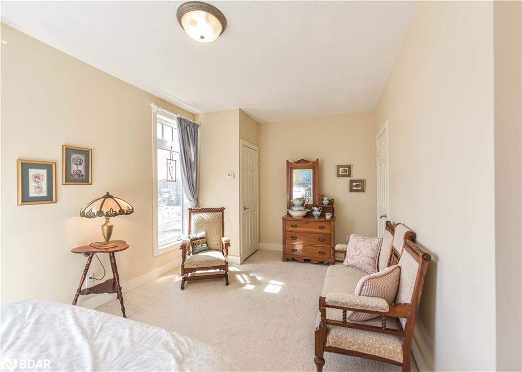 140 CEDAR ISLAND Road Unit# 401, Orillia, Ontario, Canada