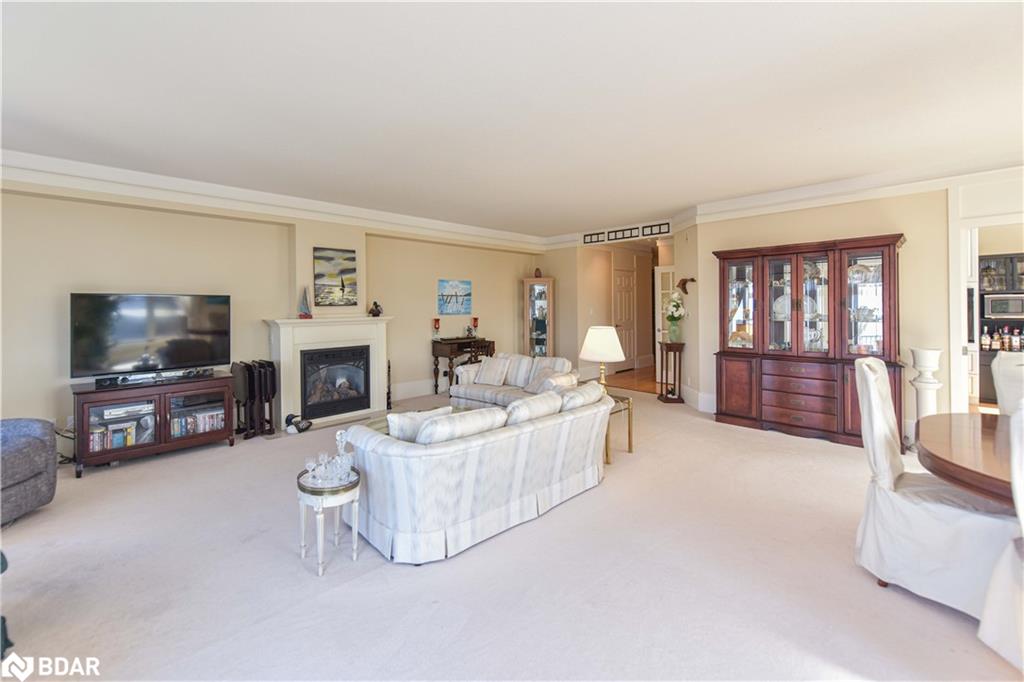 140 CEDAR ISLAND Road Unit# 401, Orillia, Ontario, Canada
