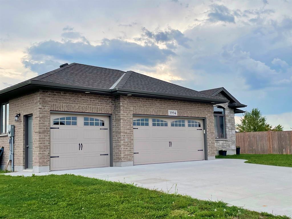 3994 VAN BREE Drive, Plympton-Wyoming, Ontario, Canada