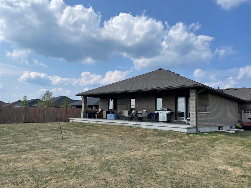 3994 VAN BREE Drive, Plympton-Wyoming, Ontario, Canada