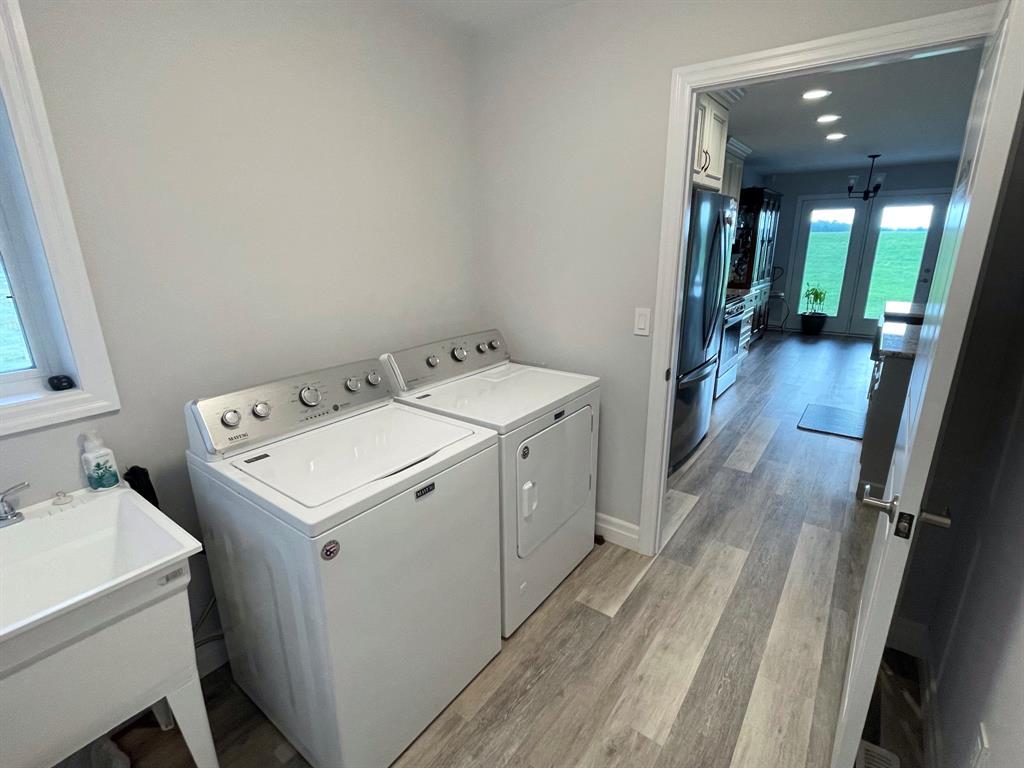 3994 VAN BREE Drive, Plympton-Wyoming, Ontario, Canada
