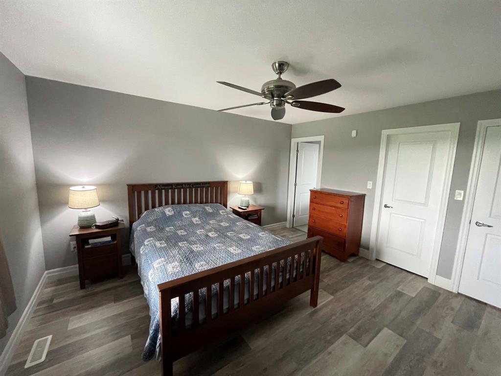 3994 VAN BREE Drive, Plympton-Wyoming, Ontario, Canada