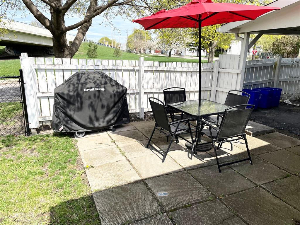 431 BROCK Street South, Sarnia, Ontario, Canada