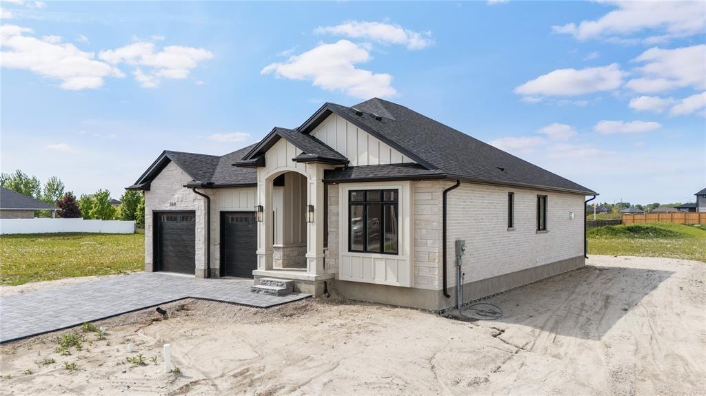 269 BASQUIAT Crescent, Sarnia, Ontario, Canada