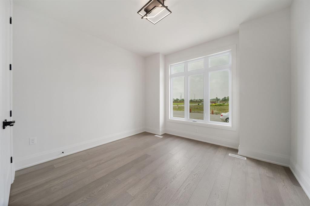 269 BASQUIAT Crescent, Sarnia, Ontario, Canada